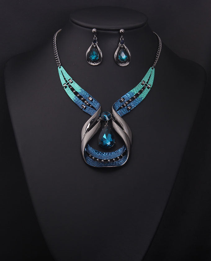 Crystal Aurora Gemstone Clavicle Necklace