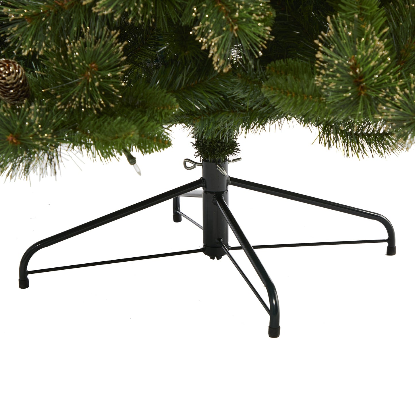 7.5' Golden Tip Washington Pine Artificial Christmas Tree w/ 600 Clear Lights
