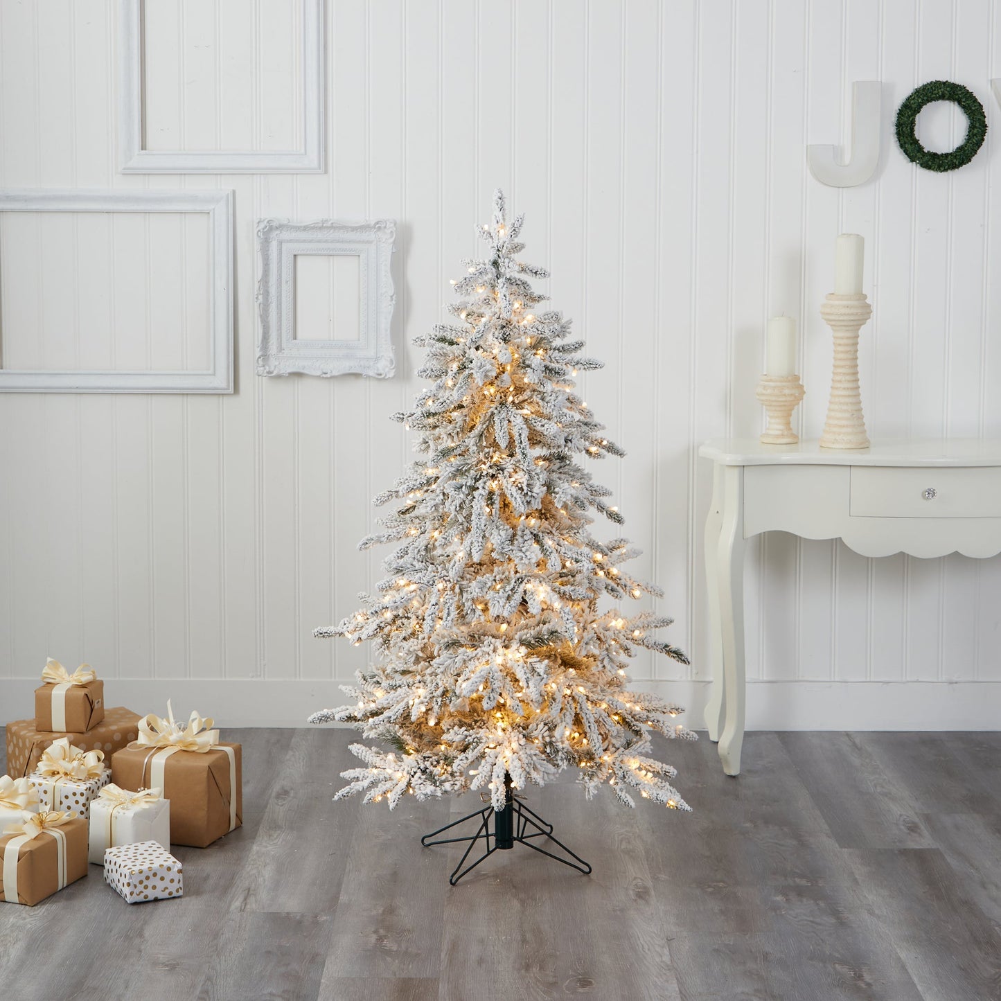 5' Flocked Gr& Northern Rocky Fir Artificial Christmas Tree