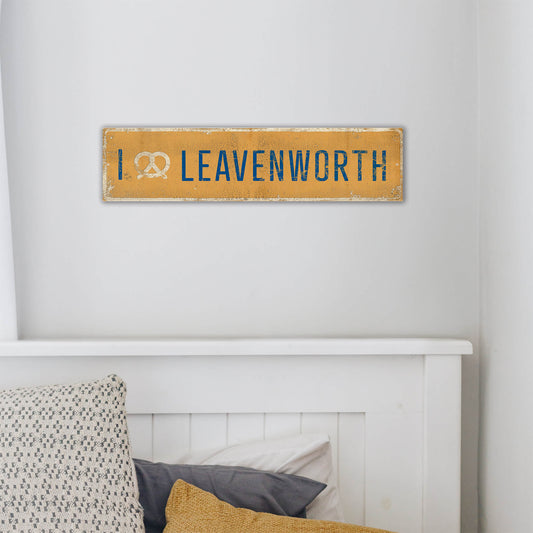 Landmark "I Heart" Custom Signs: Gold Pretzel - Wall Decor