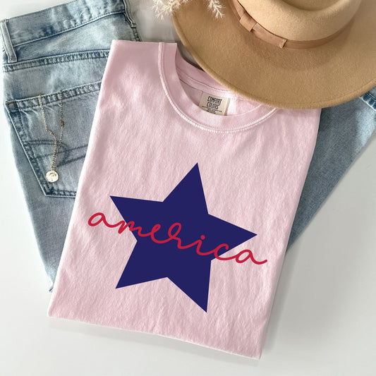 Retro America Star Red White Blue Patriotic Emblem Vintage Americana Pride Comfort Colors Tee