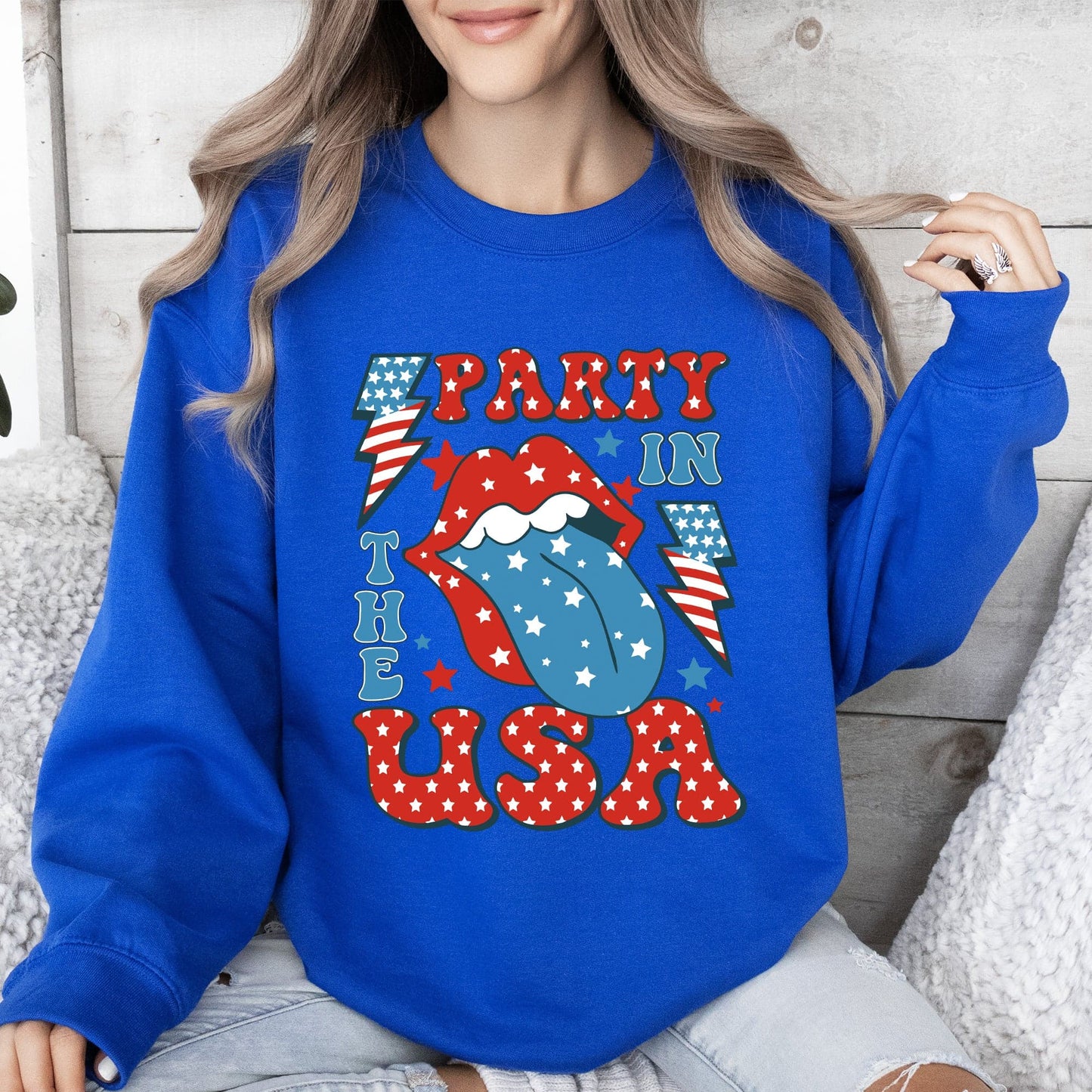 Retro Party In The USA Tongue 4th Of July Vintage Patriotic Graphic Edition Sweatshirt