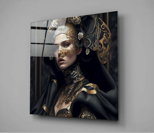 The Queen Glass Wall Art || Designer Collection