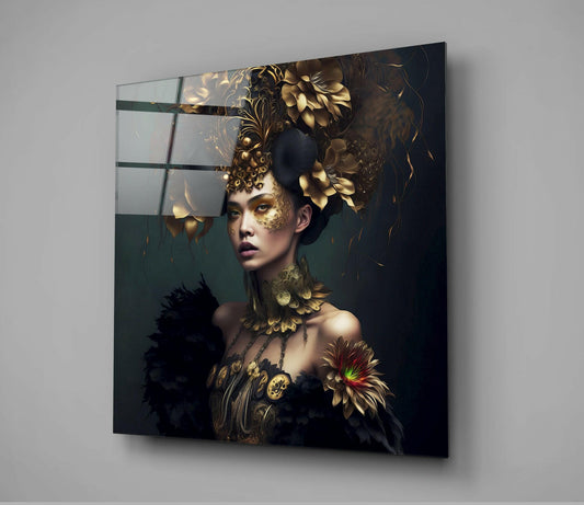 The Queen Glass Wall Art || Designer Collection