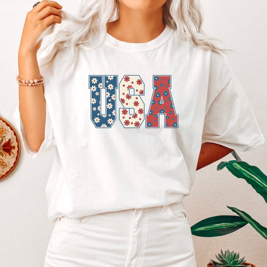 USA Floral Print Patriotic Americana Vintage Style Heritage Design Comfort Colors Tee