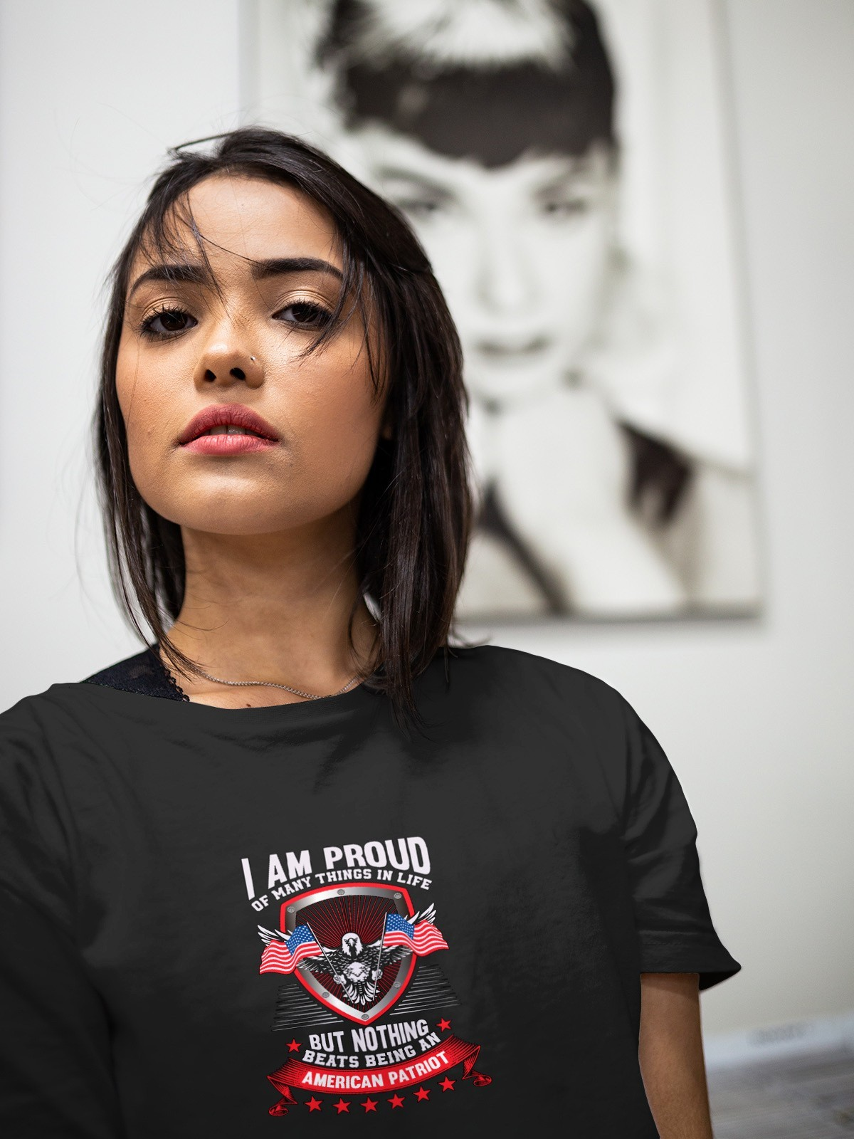 I AM A PROUD AMERICAN PATRIOT Mens T Shirt Gildan