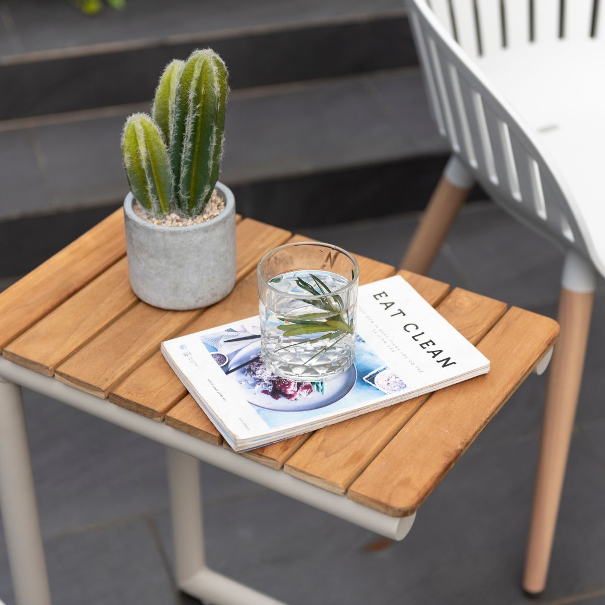 Portals Light C-shape Chair Set