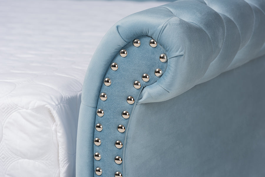 Baxton Studio Abbie Traditional and Transitional Light Blue Velvet Fabric Upholstered and Crystal Tufted Full Size Daybed