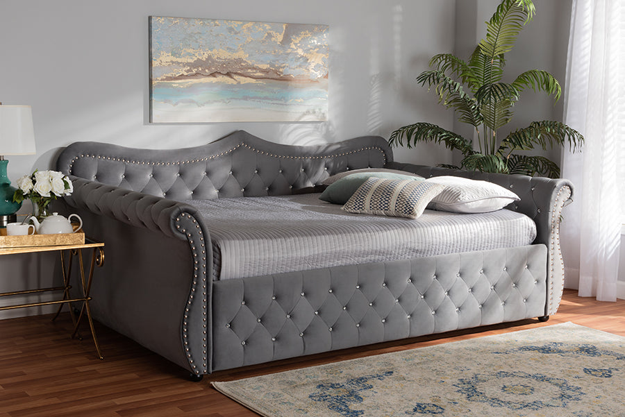 Baxton Studio Abbie Traditional and Transitional Grey Velvet Fabric Upholstered and Crystal Tufted Full Size Daybed