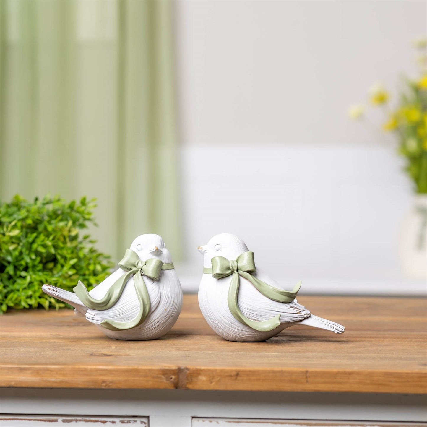 Bird Figurine with Bow (Set of 4)