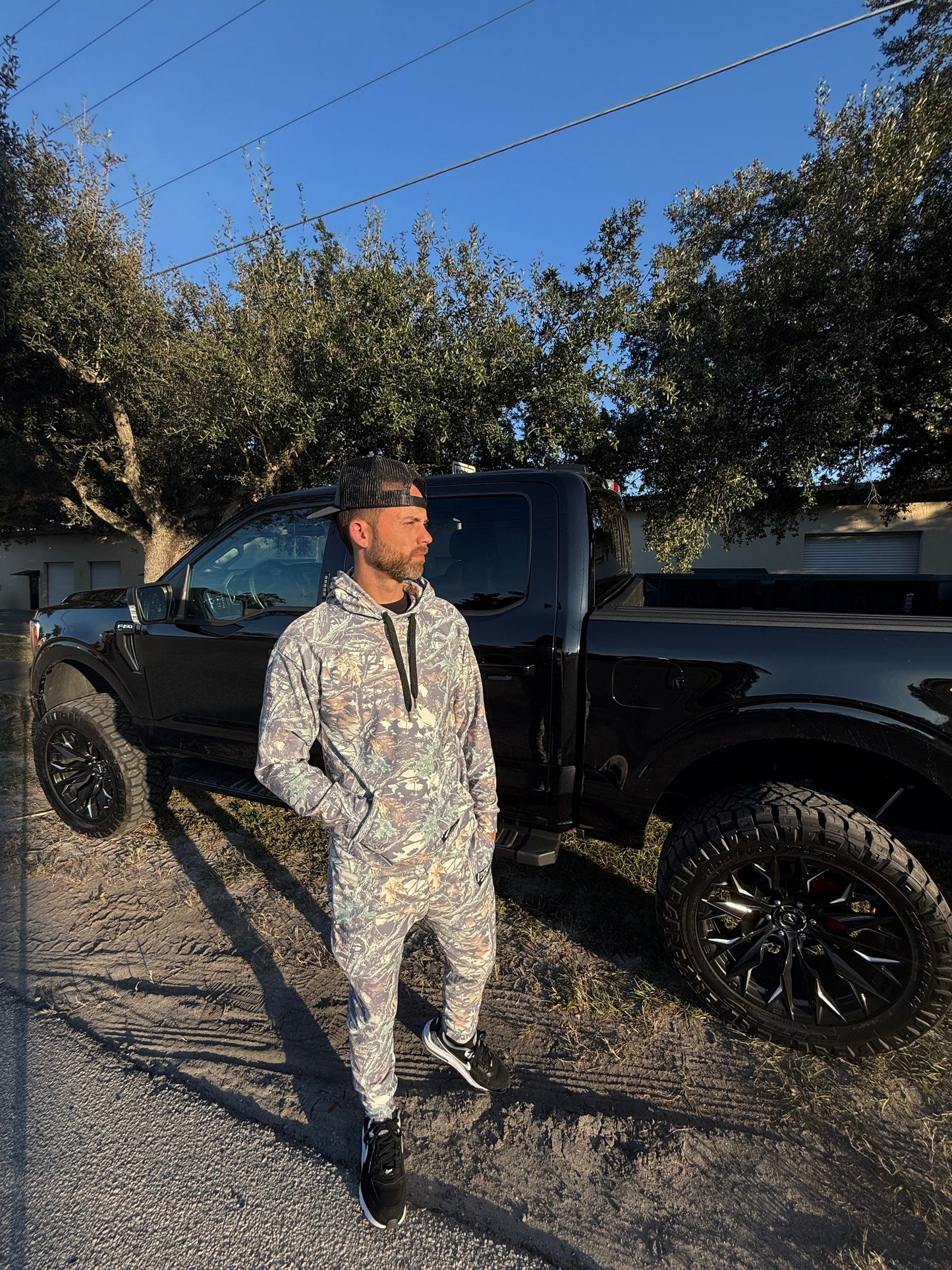 Faded Camouflage Wide String Hoodie