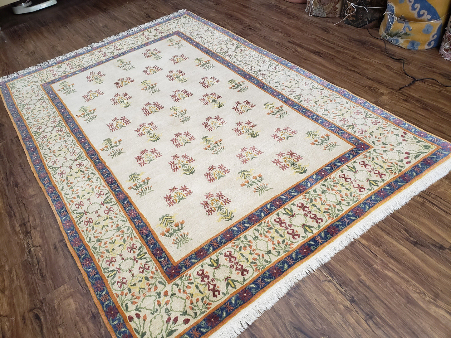 Tufenkian Rug 5.9 x 8.6, Tibetan Nepalese Rug, Hand Knotted, Soft Shiny Wool, Repeated Motifs, Contemporary Modern, Area Rug 6x9, Vintage