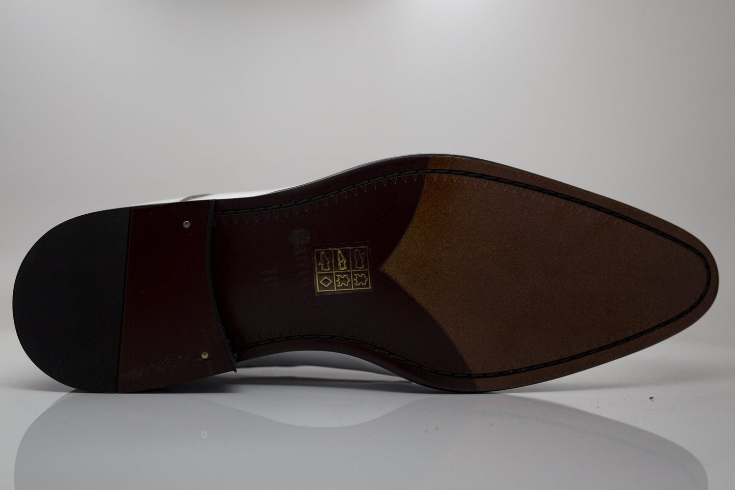 Carrucci Calfskin Oxford - White