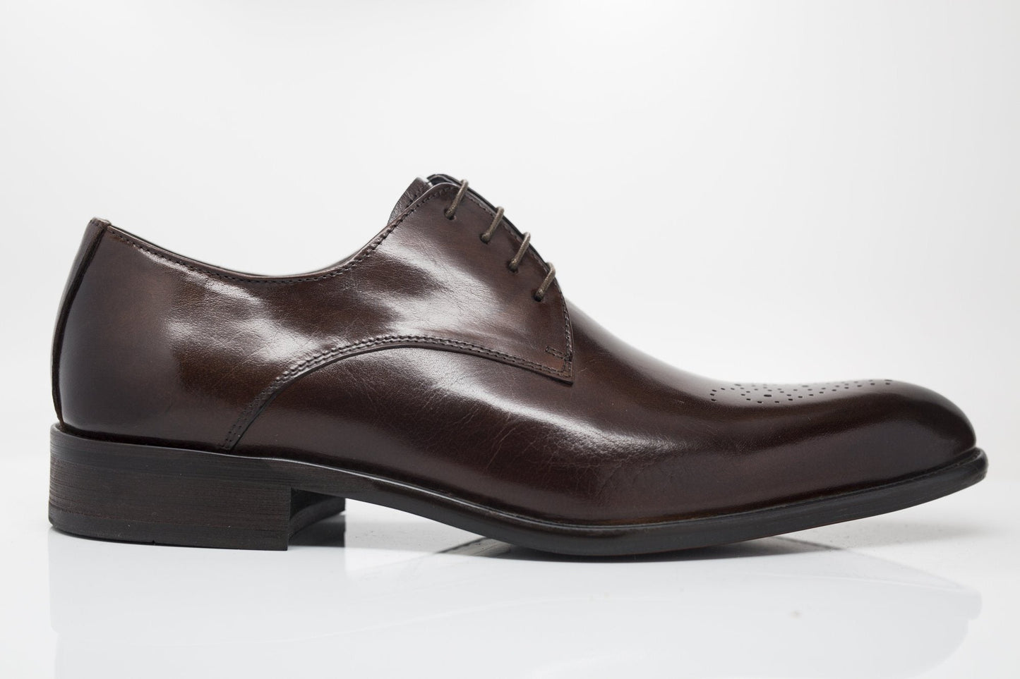 Carrucci Burnished Calfskin Oxford - Chestnut