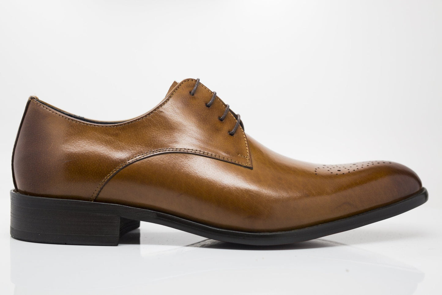 Carrucci Burnished Calfskin Oxford - Cognac