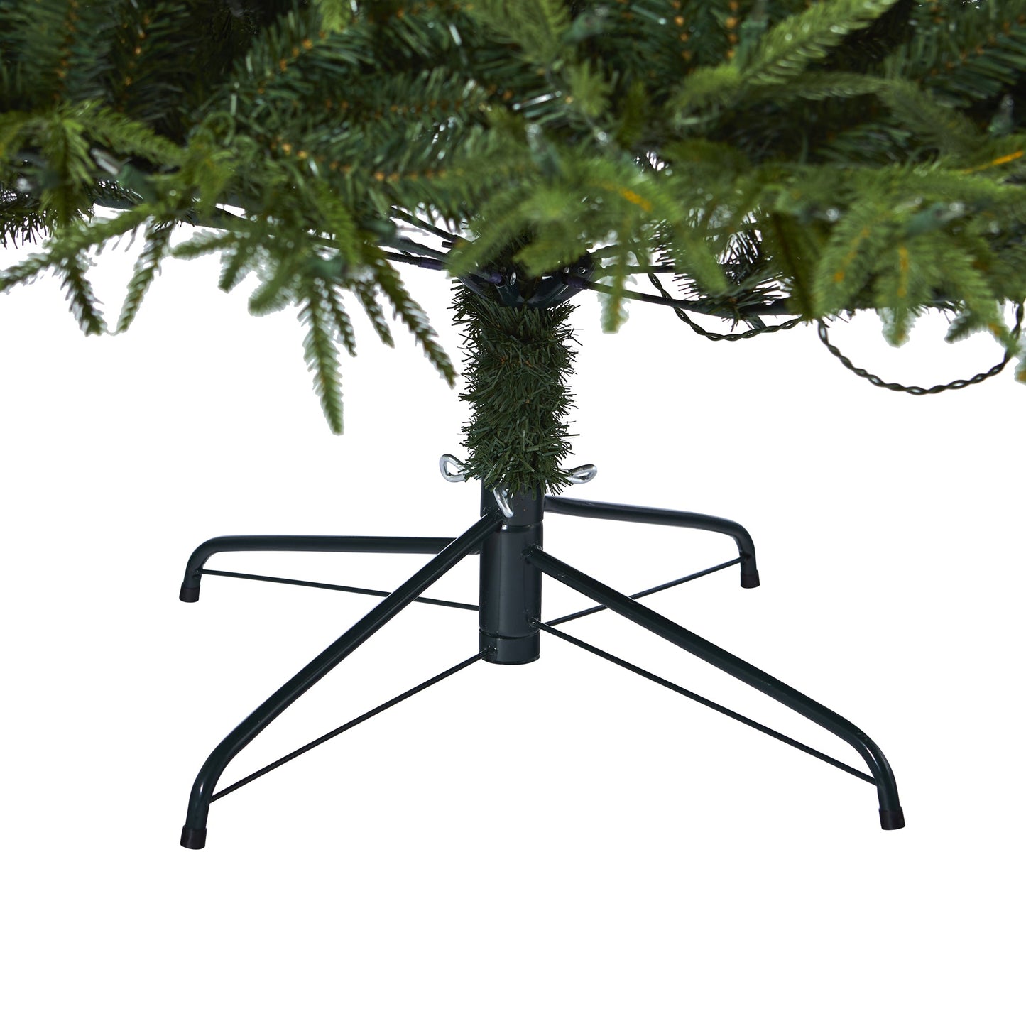 7.5' Colorado Mountain Fir 'Natural Look' Artificial Christmas Tree w/ 600 LED