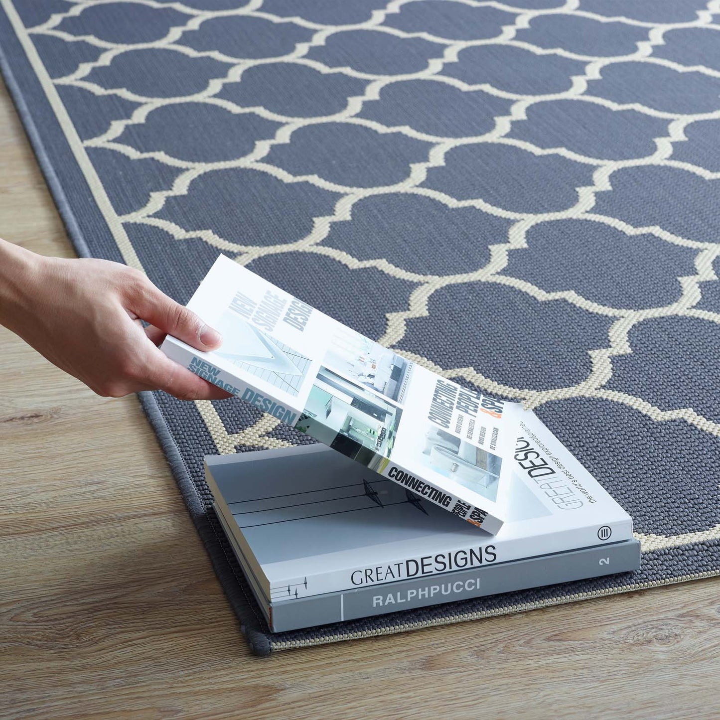 Avena Moroccan Quatrefoil Trellis Indoor and Outdoor 8x10 Area Rug by Modway
