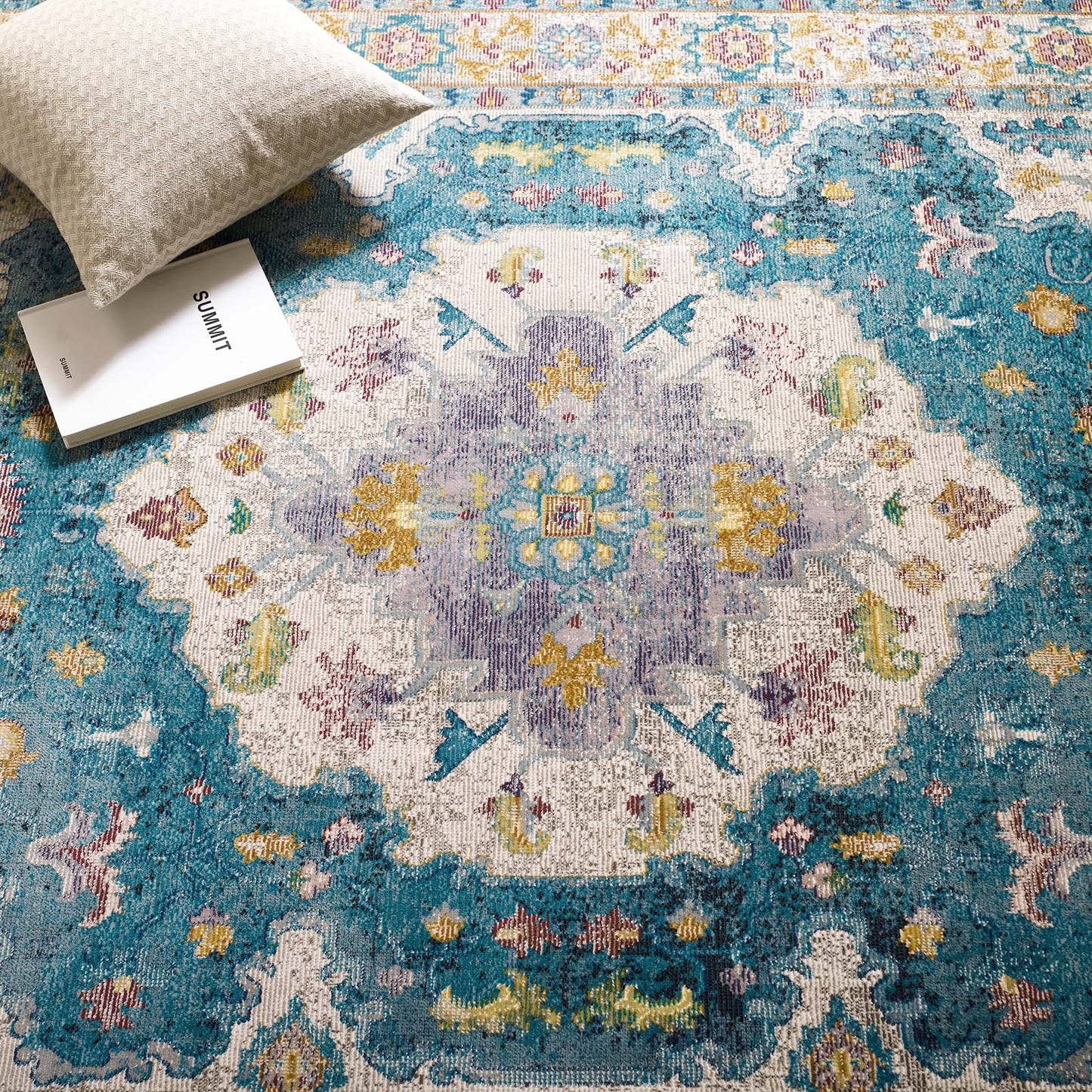 Success Anisah Distressed Floral Vintage Medallion 5x8 Area Rug by Modway