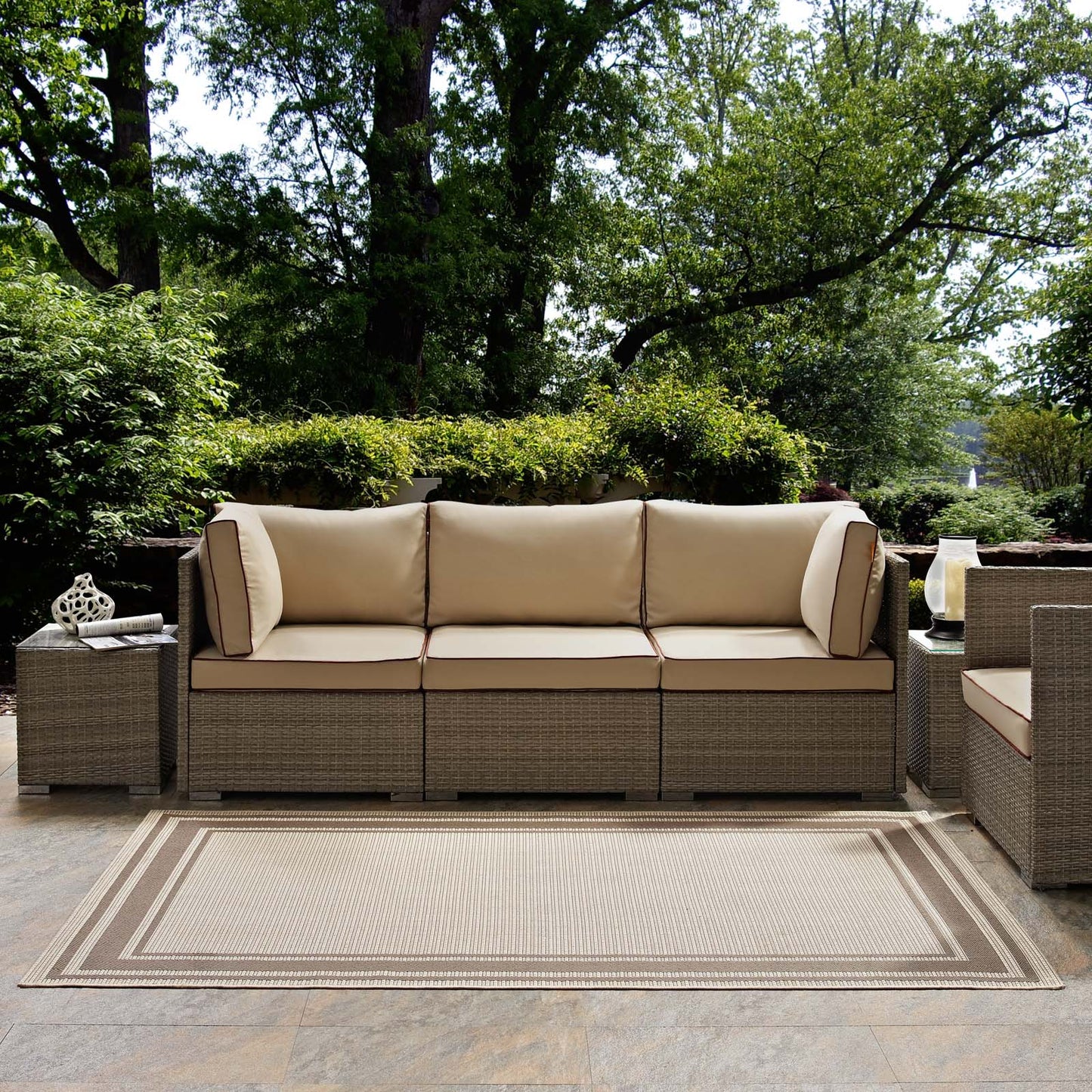 Rim Solid Border Indoor and Outdoor 5x8 Area Rug by Modway