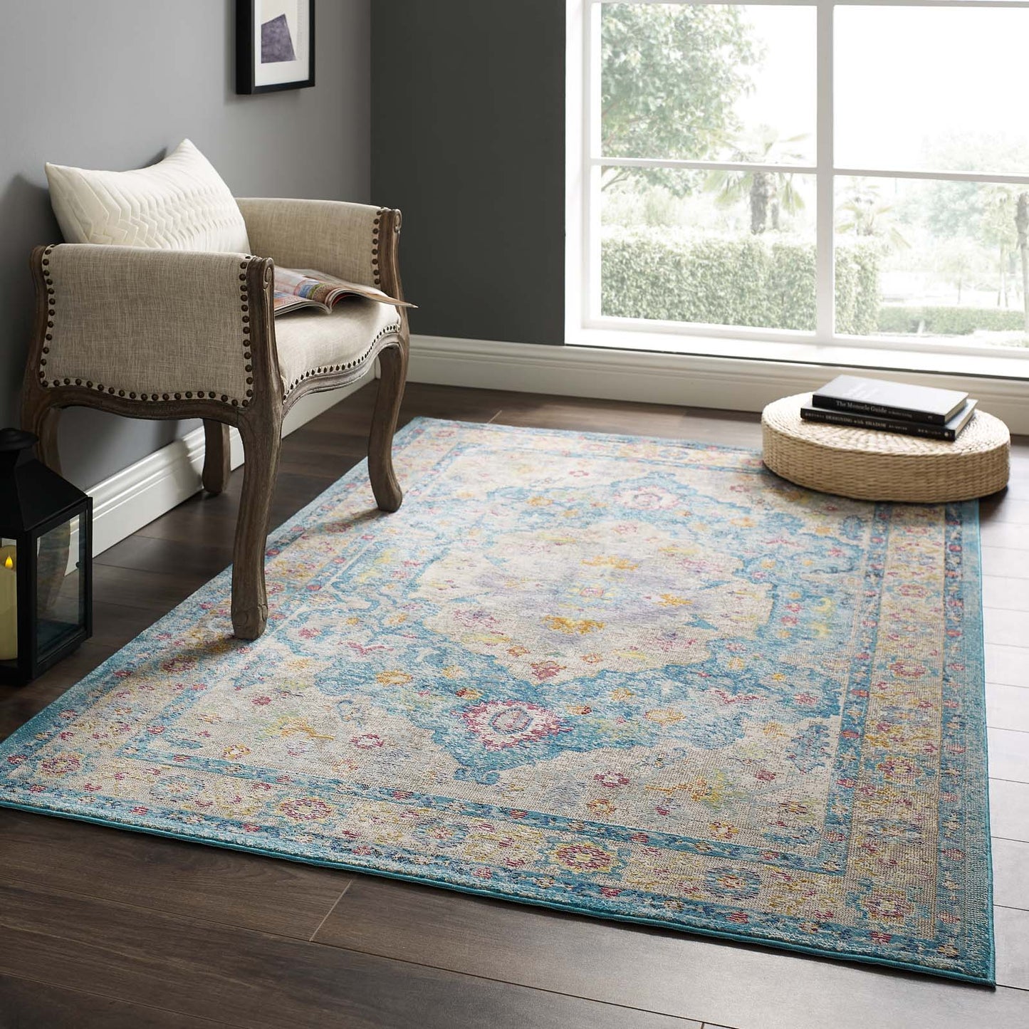 Success Anisah Distressed Floral Vintage Medallion 4x6 Area Rug by Modway