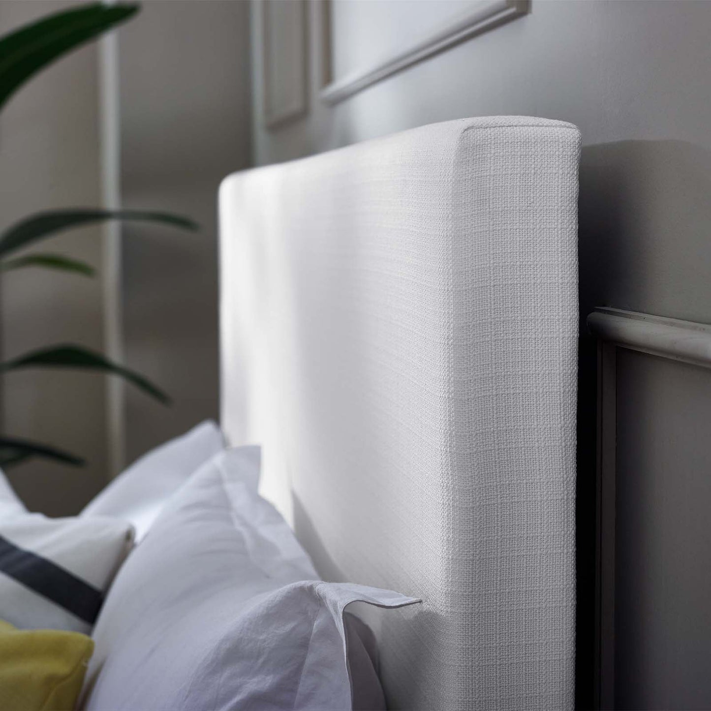 Taylor Upholstered Linen Fabric Full / Queen Headboard by Modway