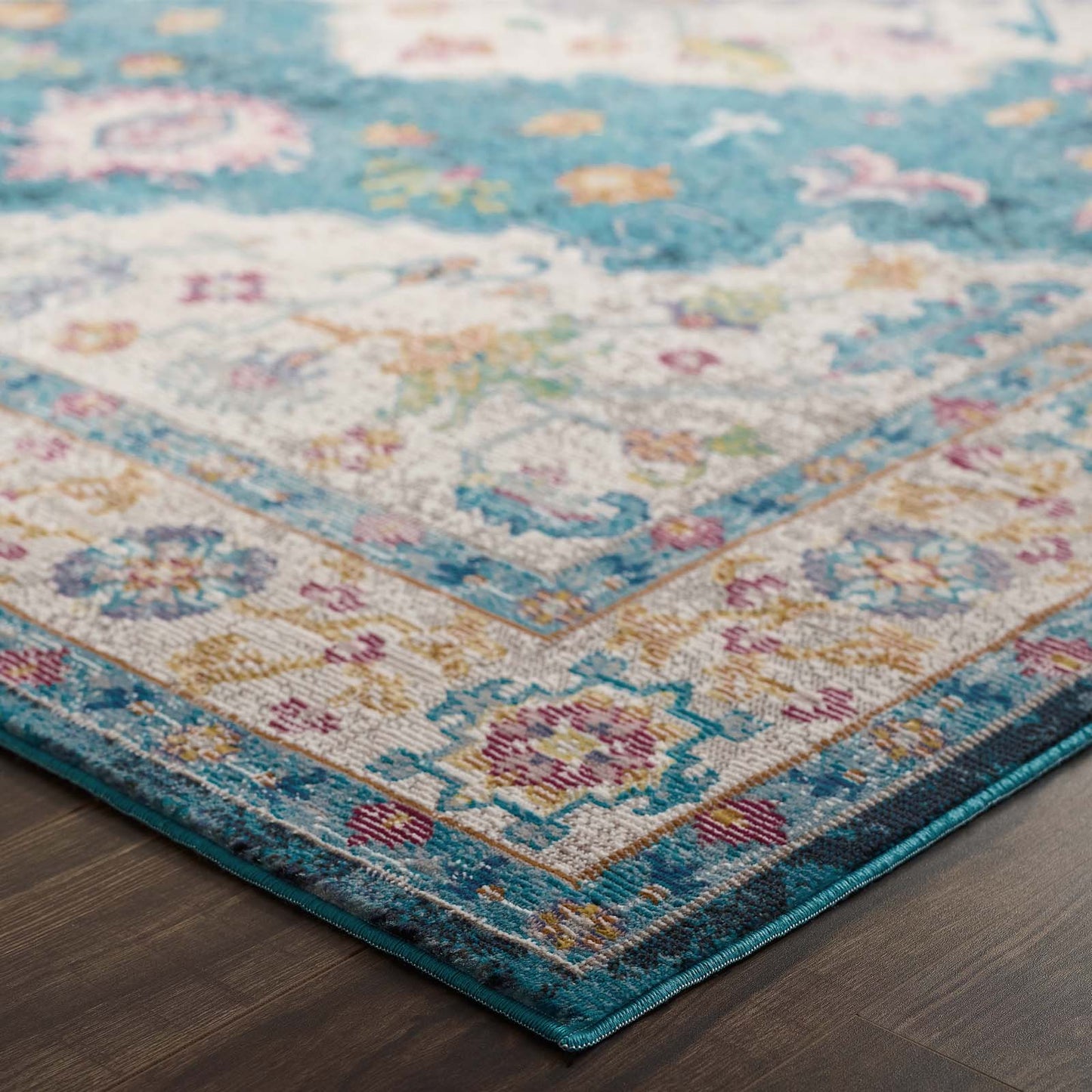 Success Anisah Distressed Floral Vintage Medallion 5x8 Area Rug by Modway