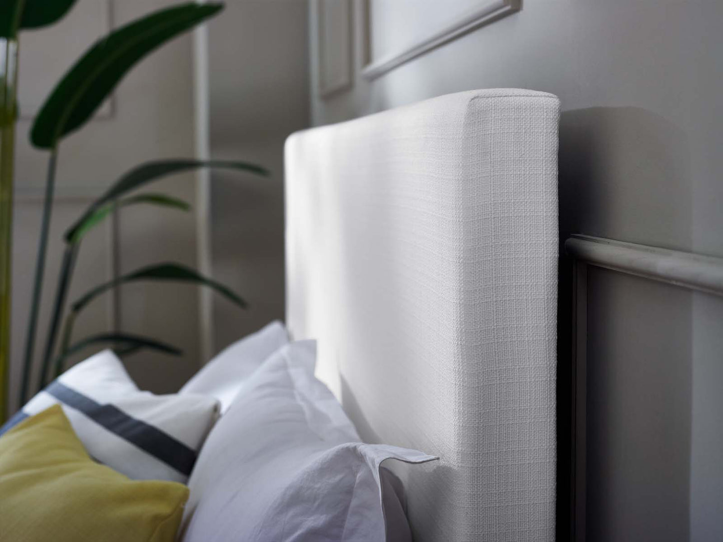 Taylor Upholstered Linen Fabric Full / Queen Headboard by Modway