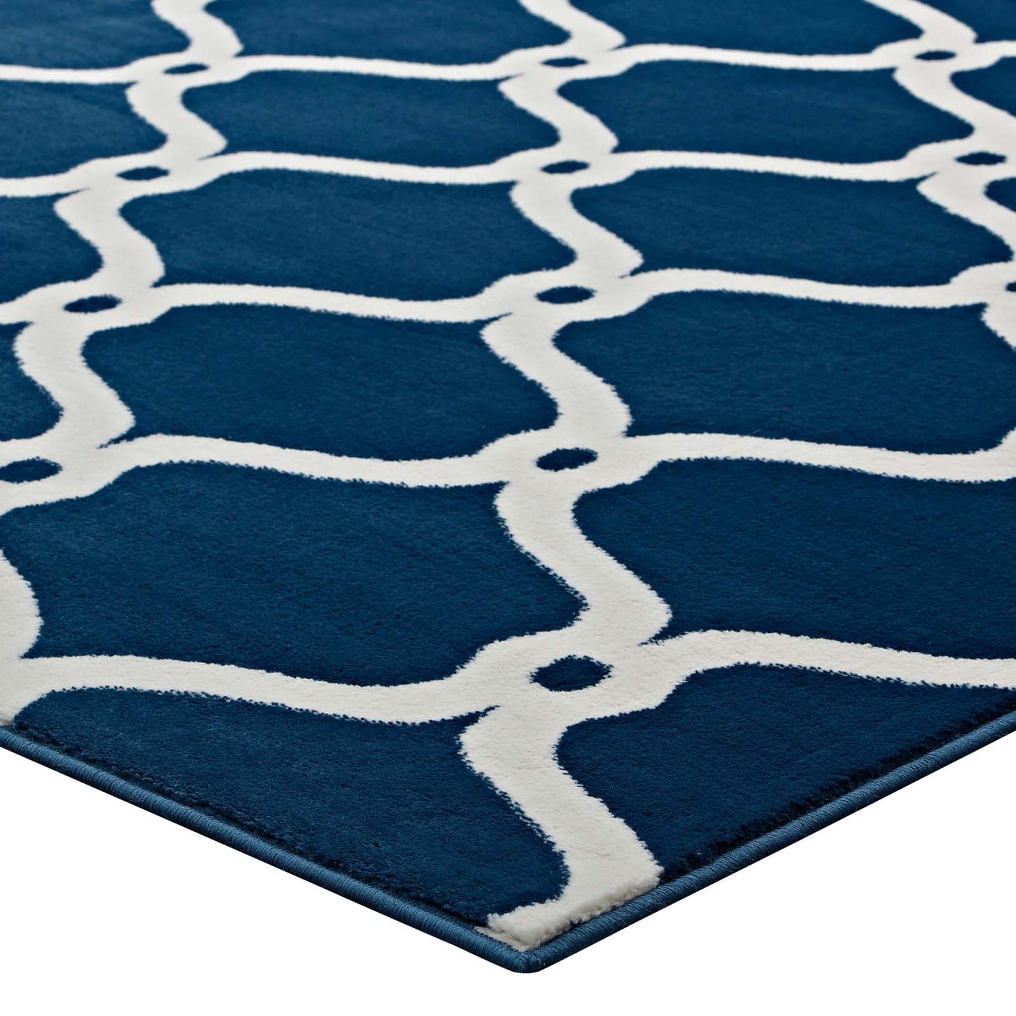 Beltara Chain Link Transitional Trellis 5x8 Area Rug by Modway