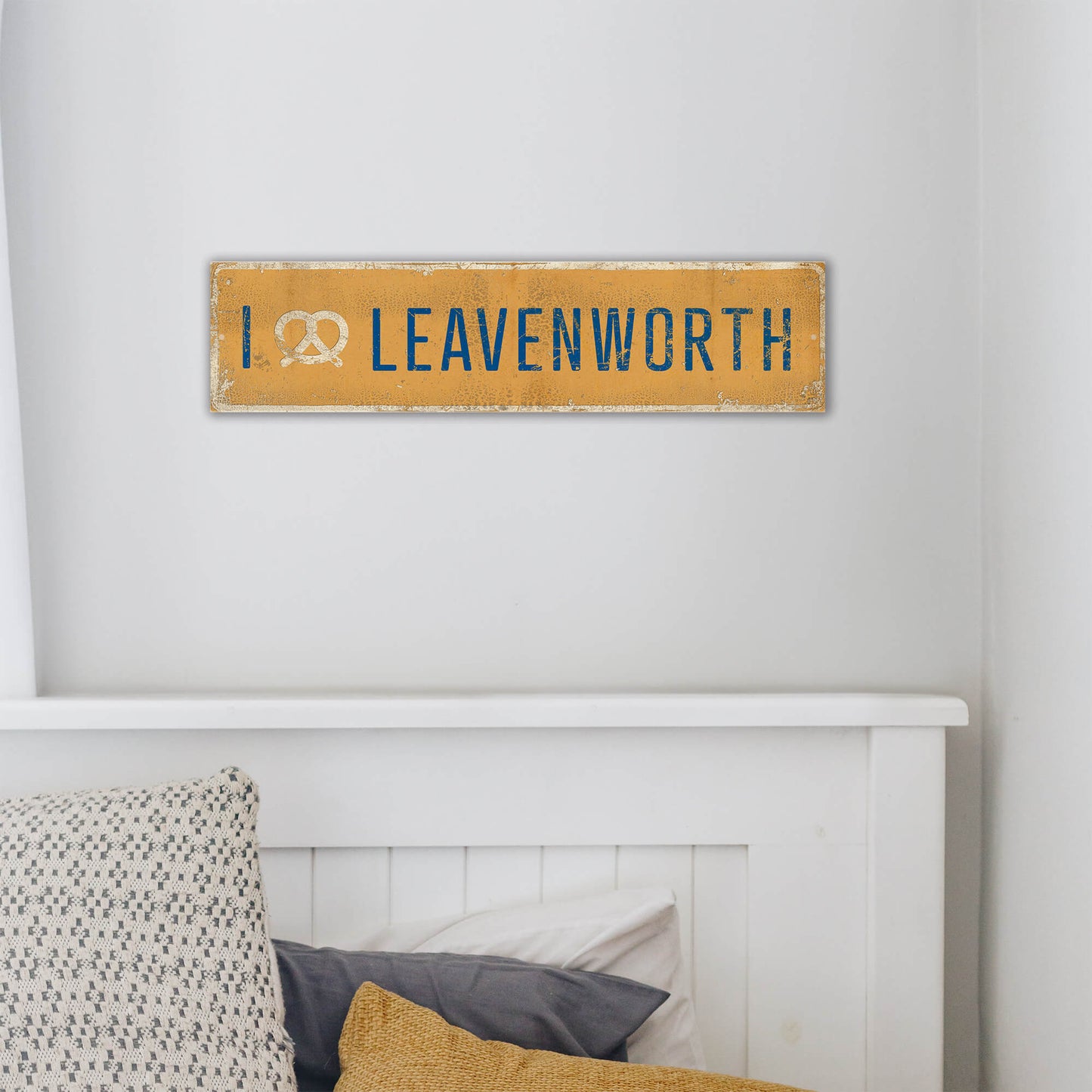 Landmark "I Heart" Custom Signs: Gold Pretzel - Wall Decor