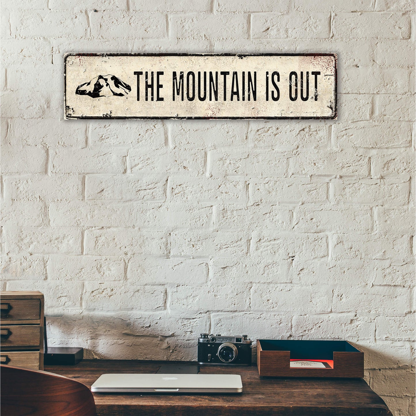 Landmark Signs: Mt. Rainier - Wall Decor
