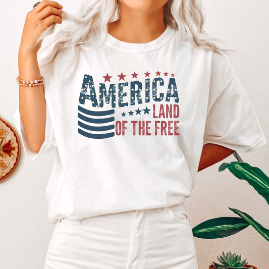 America Flag Americana Land Of The Free Patriotic USA Vintage Distressed Pride Comfort Colors Tee