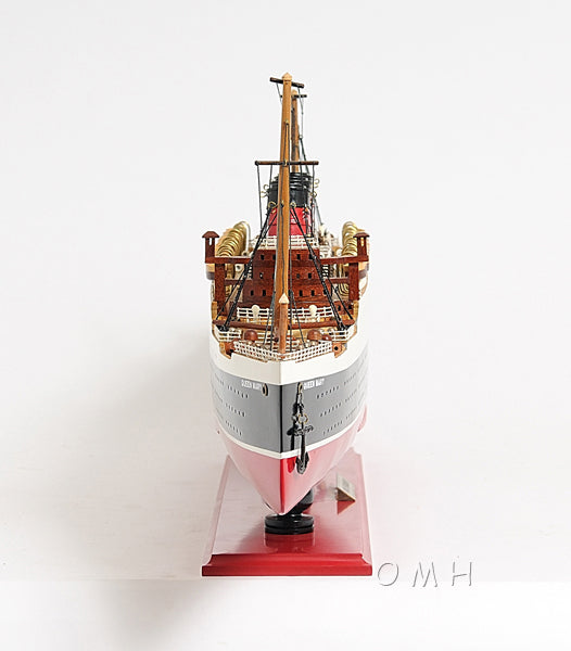 Queen Mary Midsize with Display Case
