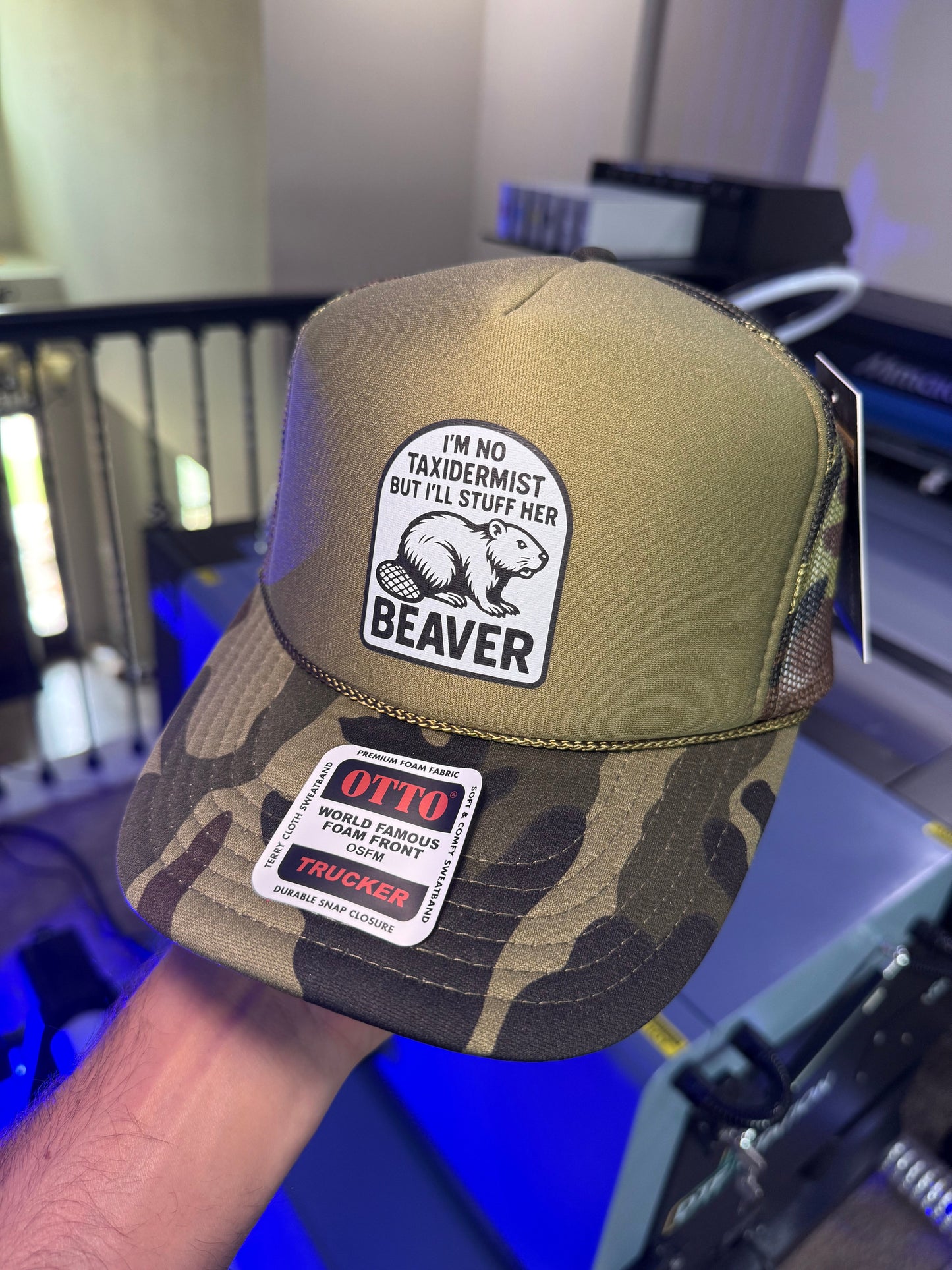 I'm No Taxidermist But I'll Stuff Her Beaver Camouflage Foam Snapback Trucker Hat for Men