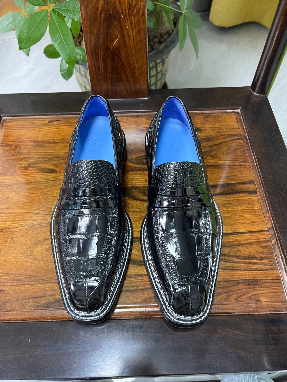 Maurice Fort Worth Alligator Loafer Black