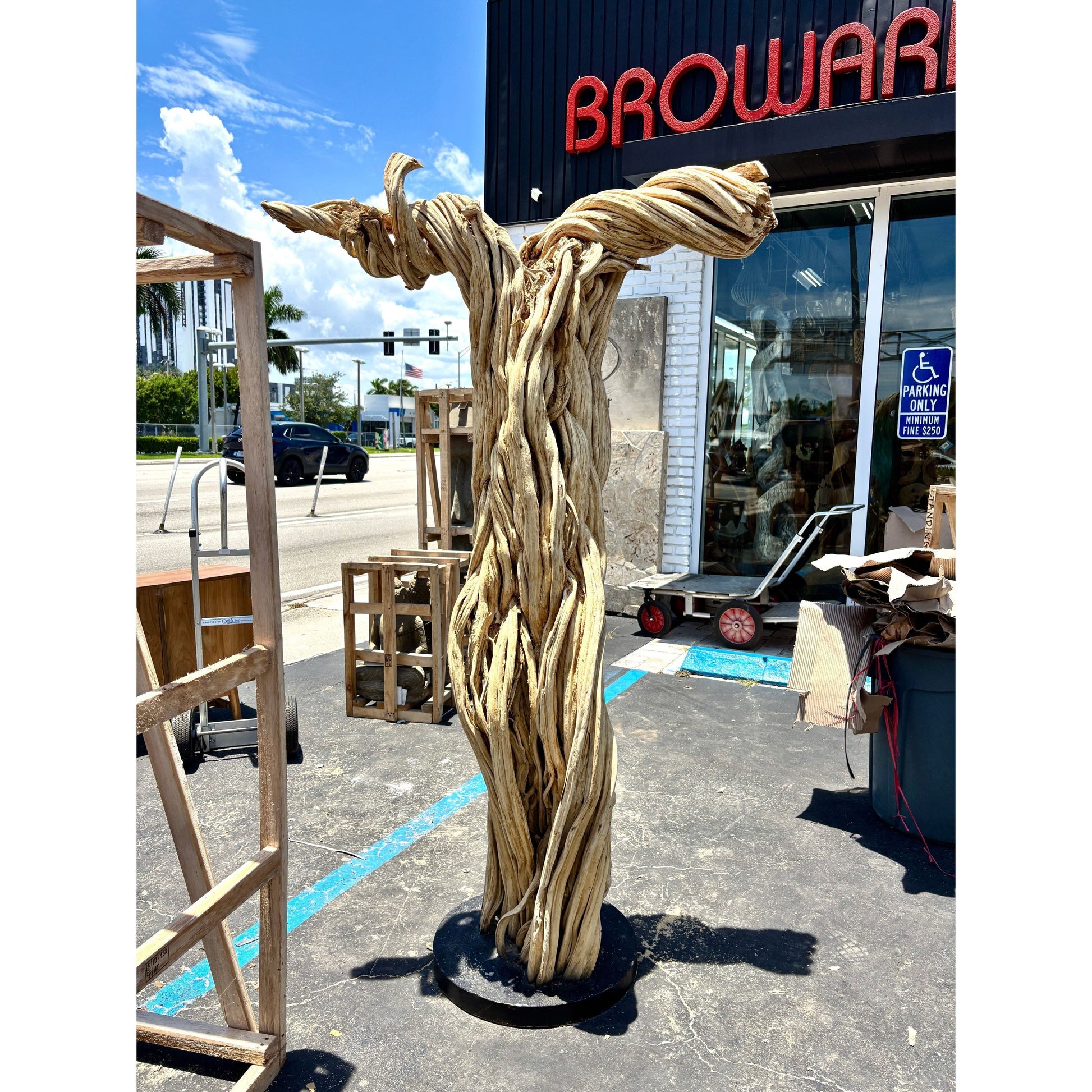 LIANA VINE DECO ON STAND 200 CM HEIGHT