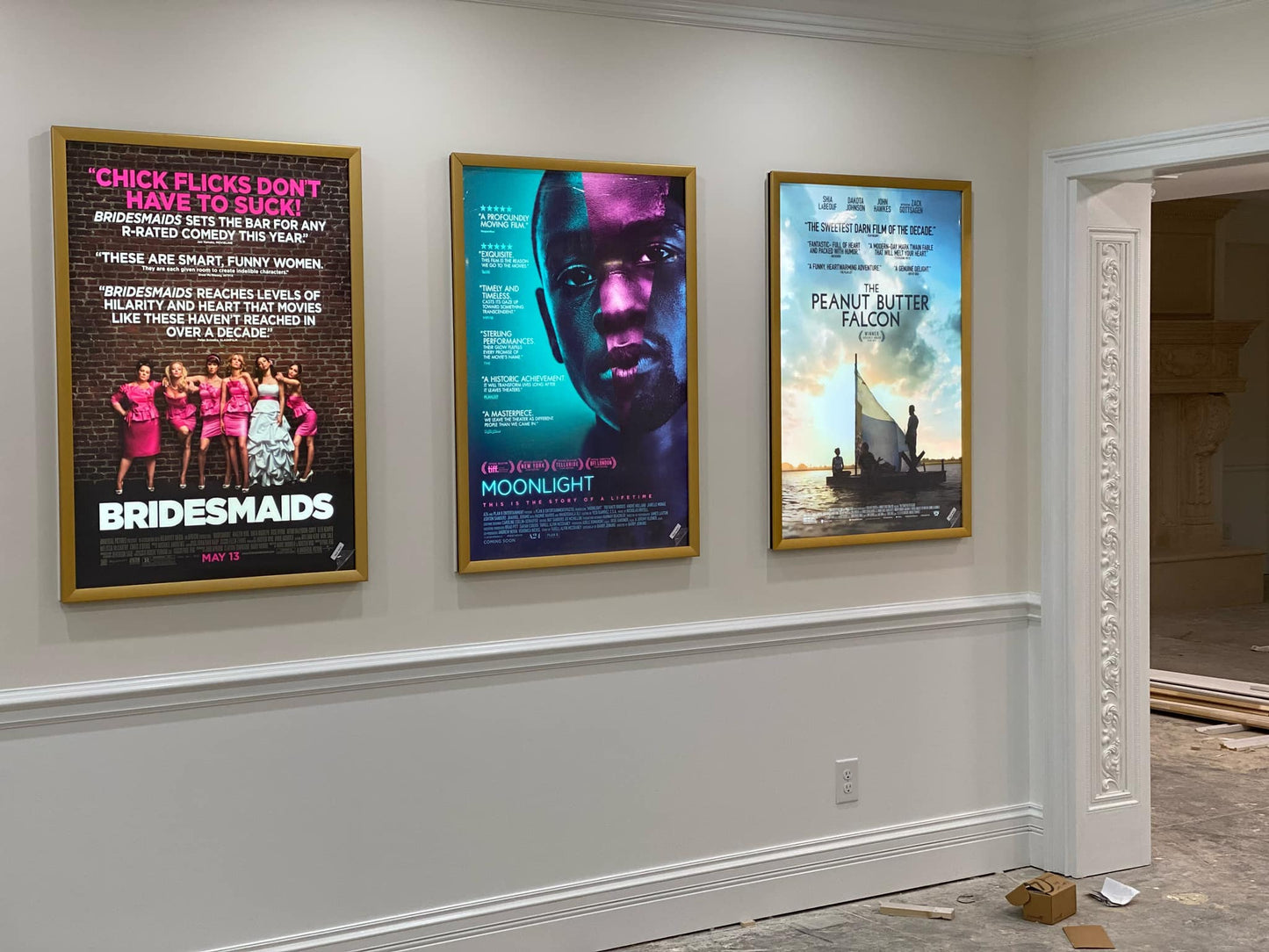 1 Qty Glowbox "World Famous" LED Poster Frame - Select Poster Size: