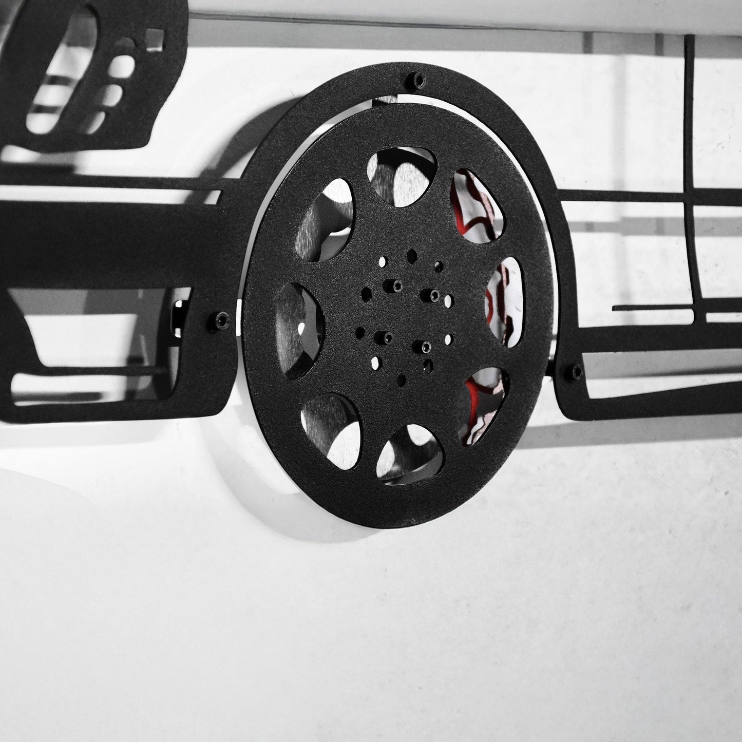 Mercedes W124 Wall Art – Classic Steel Silhouette with Spinning Wheels-KAFMEKA035