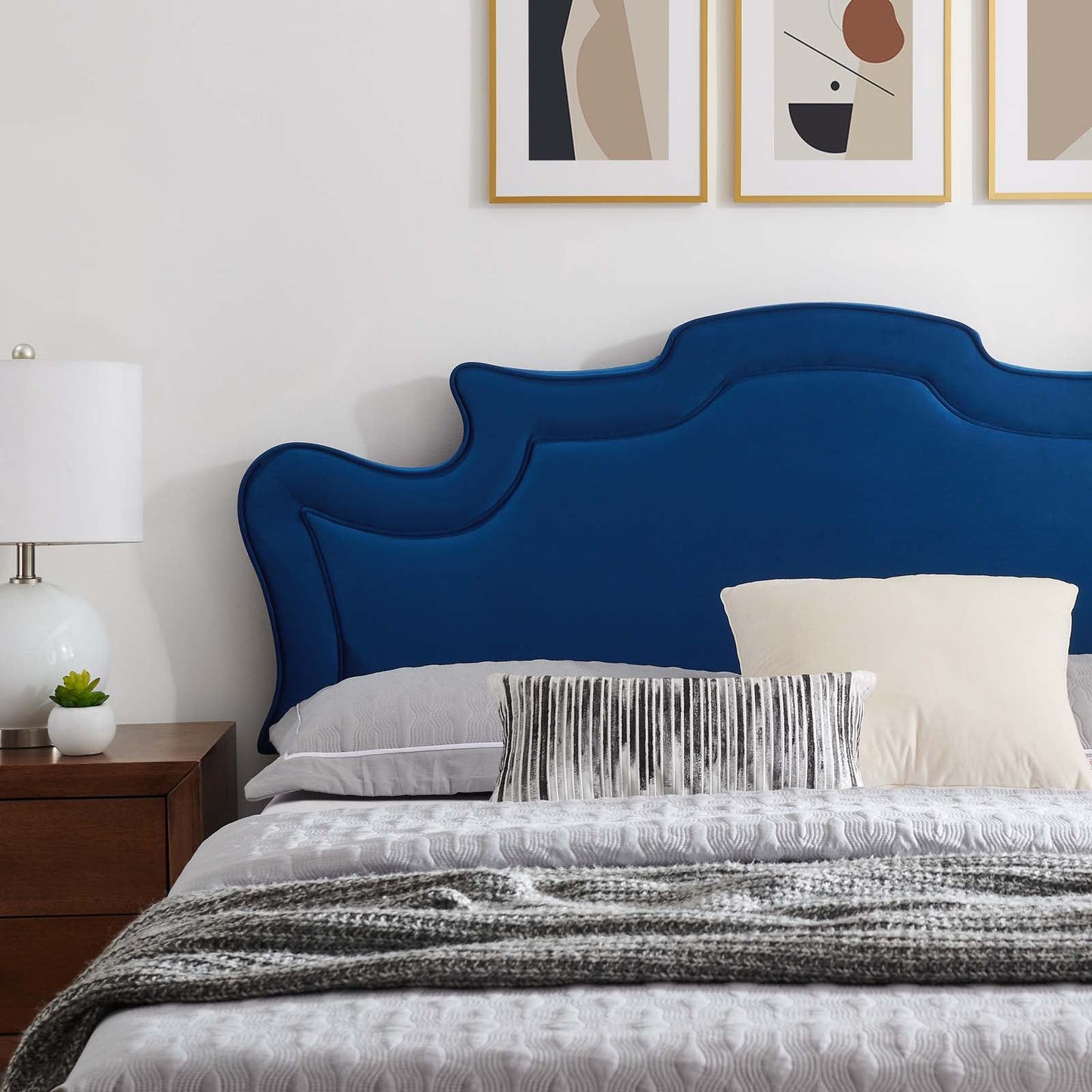 Neena Performance Velvet Twin Bed by Modway