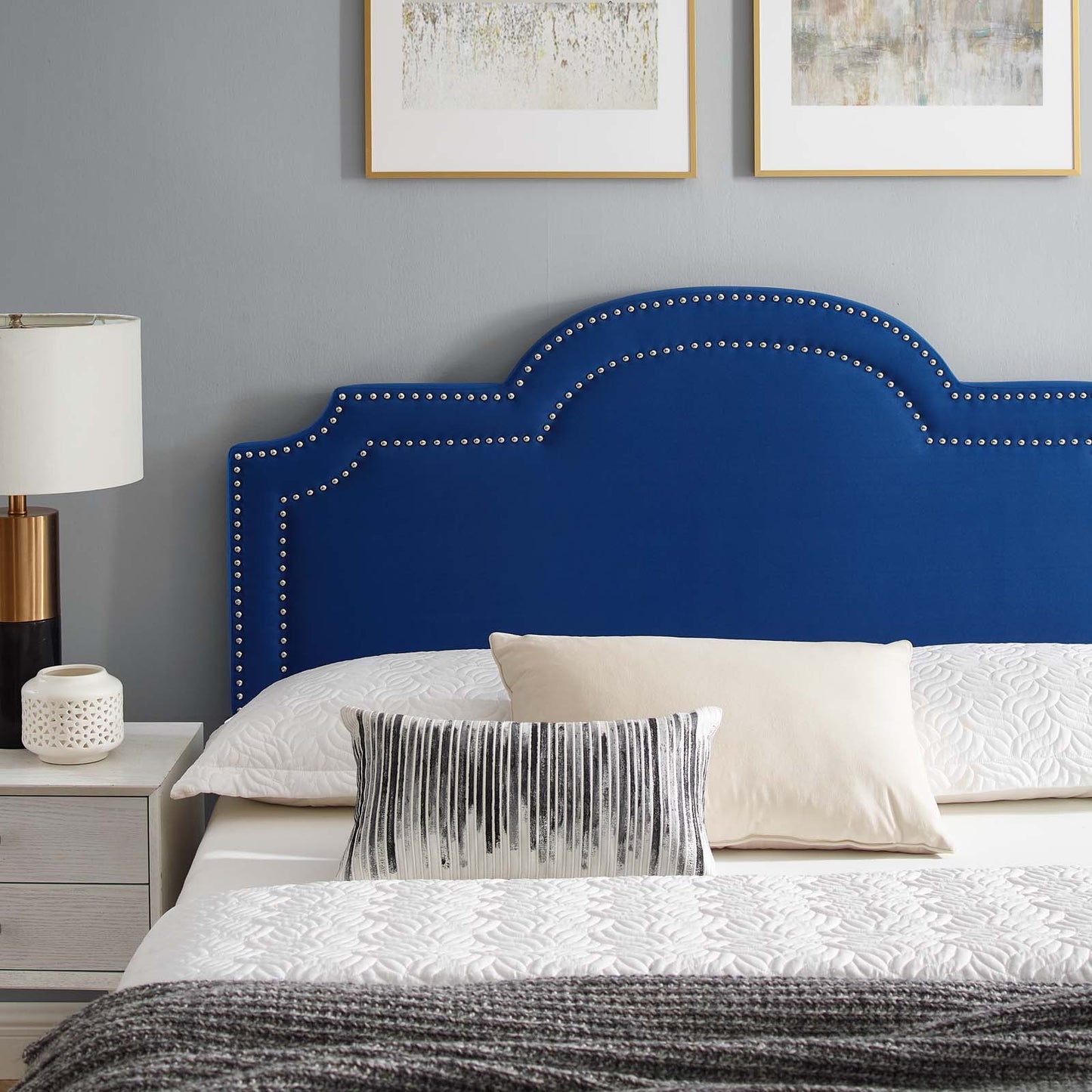 Aviana Performance Velvet Queen Bed by Modway