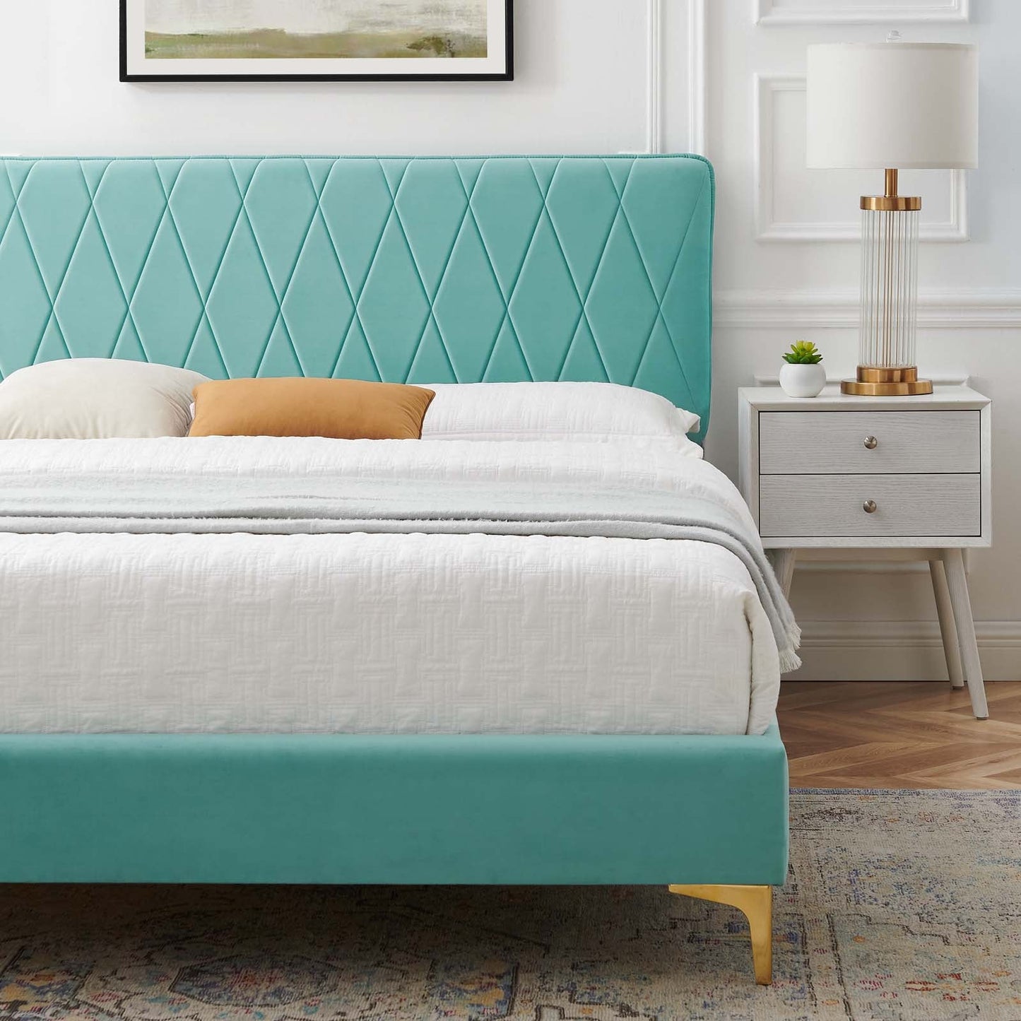 Phillipa Performance Velvet King Platform Bed by Modway