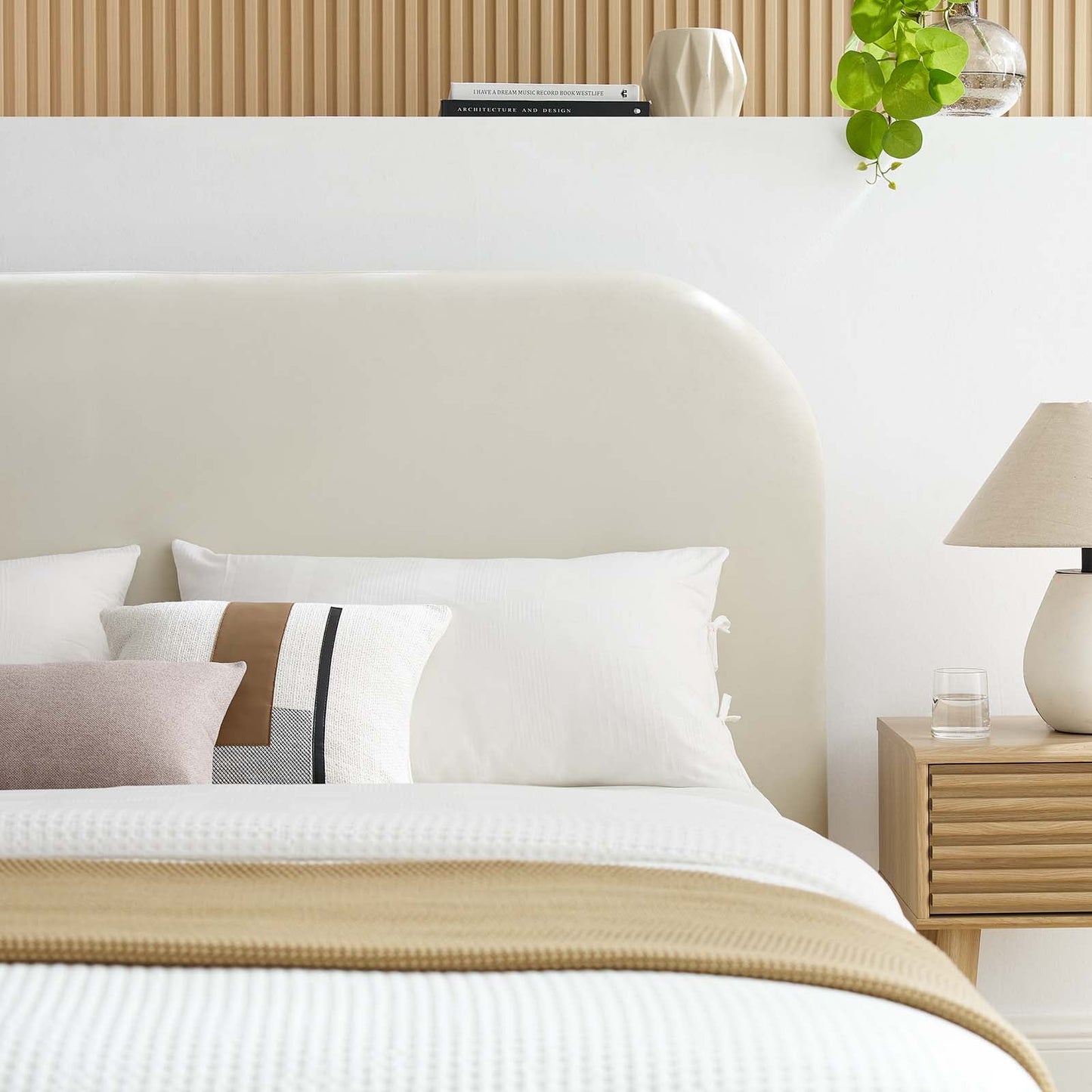 Keynote Performance Velvet Curved Full Platform Bed by Modway