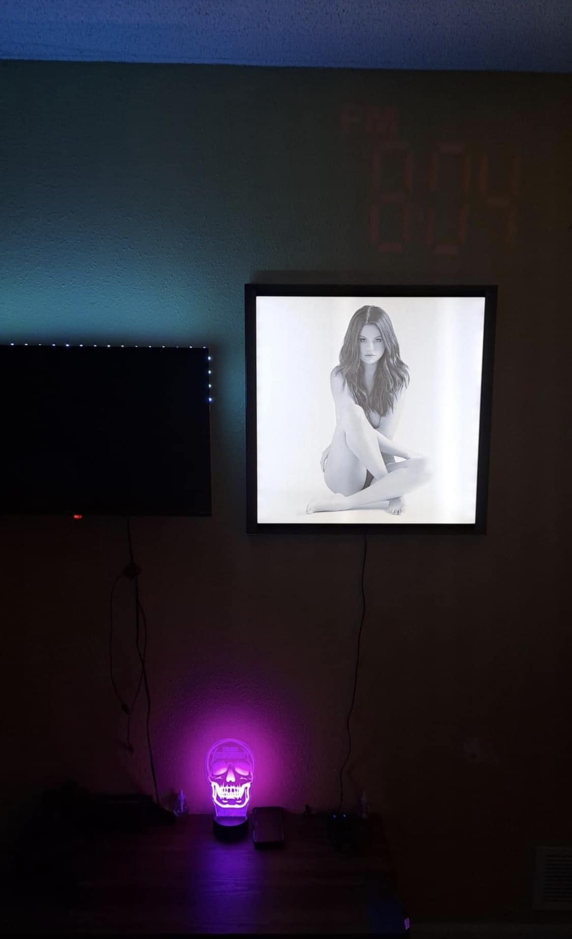 3-PACK Glowbox "World Famous" LED Poster Frames