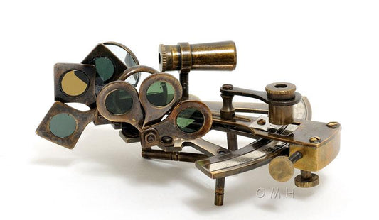 Nautical Sextant in wood box (Medium)