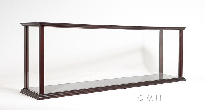 Display Case for Cruise Liner Mid