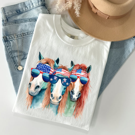 Patriotic Horses Hippie Fun 4th Of July Throwback Vintage Style Comfort Colors Tee