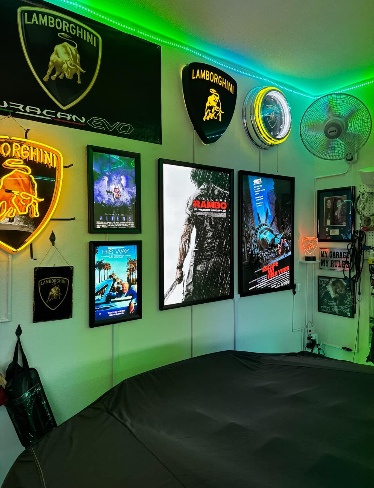 3-PACK Glowbox "World Famous" LED Poster Frames