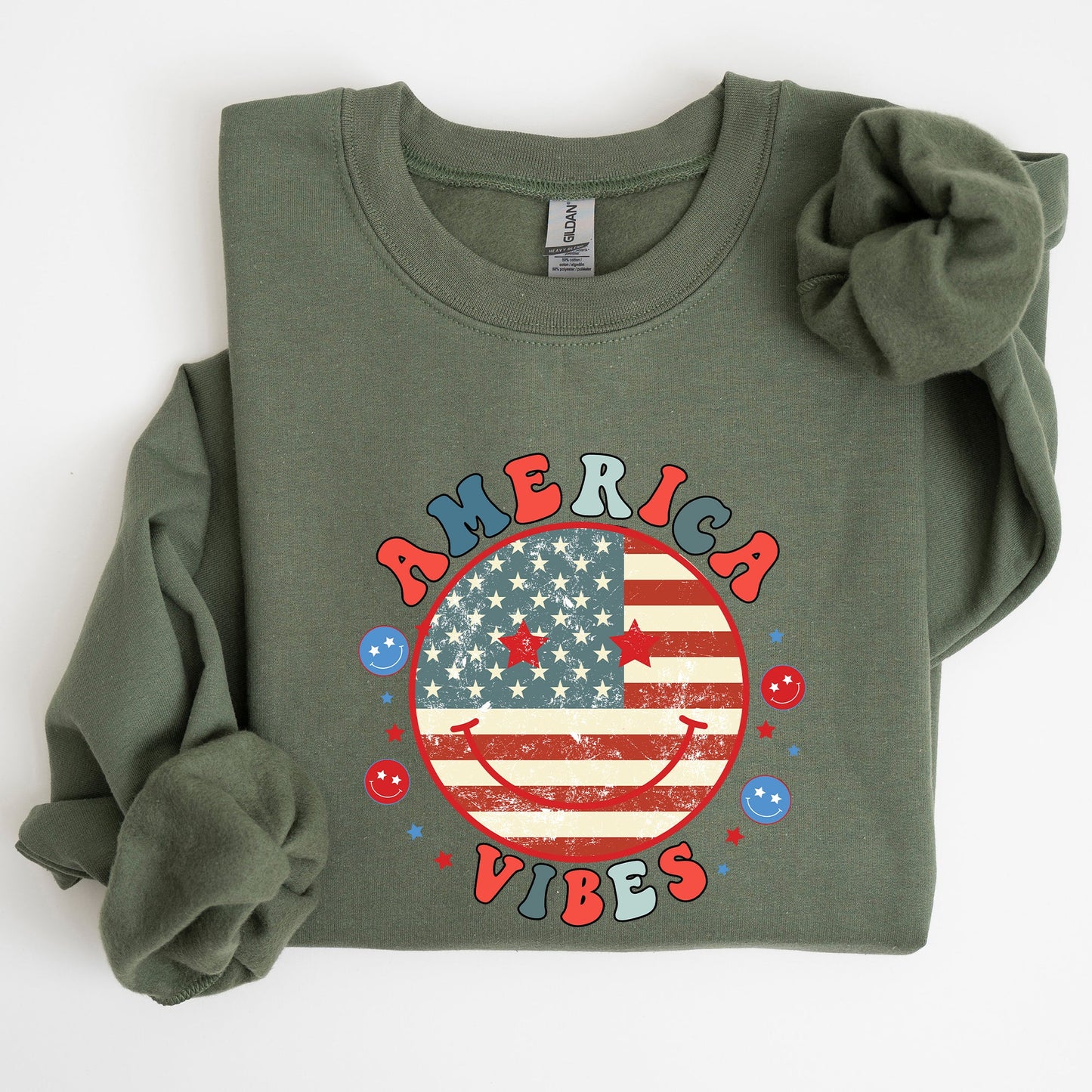 Retro America Vibes Patriotic 4th of July USA Flag Freedom Celebration Classic Sweatshirt