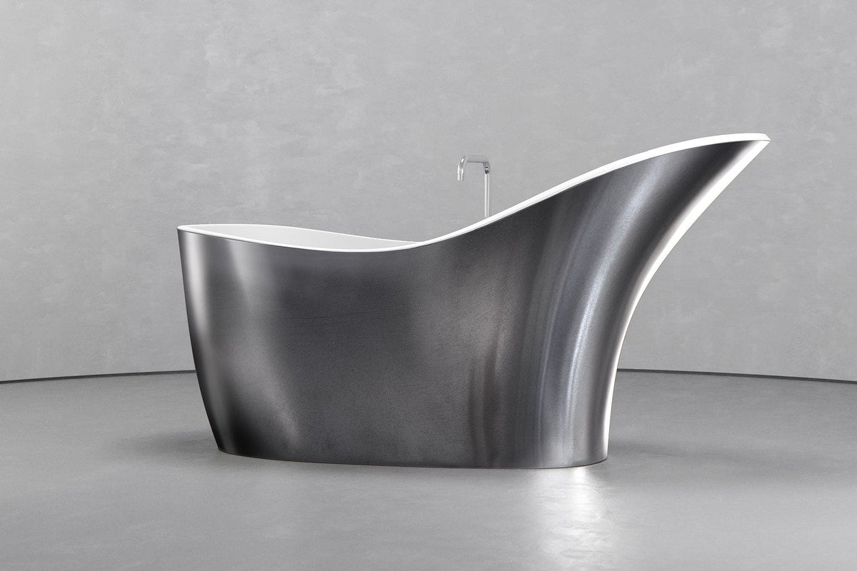 Freestanding slipper shape bathtub