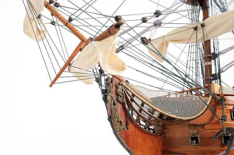 HMS Victory Large With Table Top Display Case