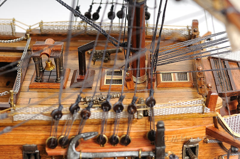 HMS Victory Large With Floor Display Case